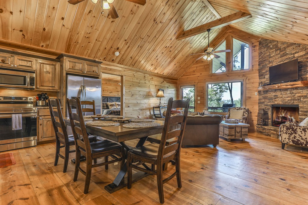 414396 Mineral Bluff Residential
