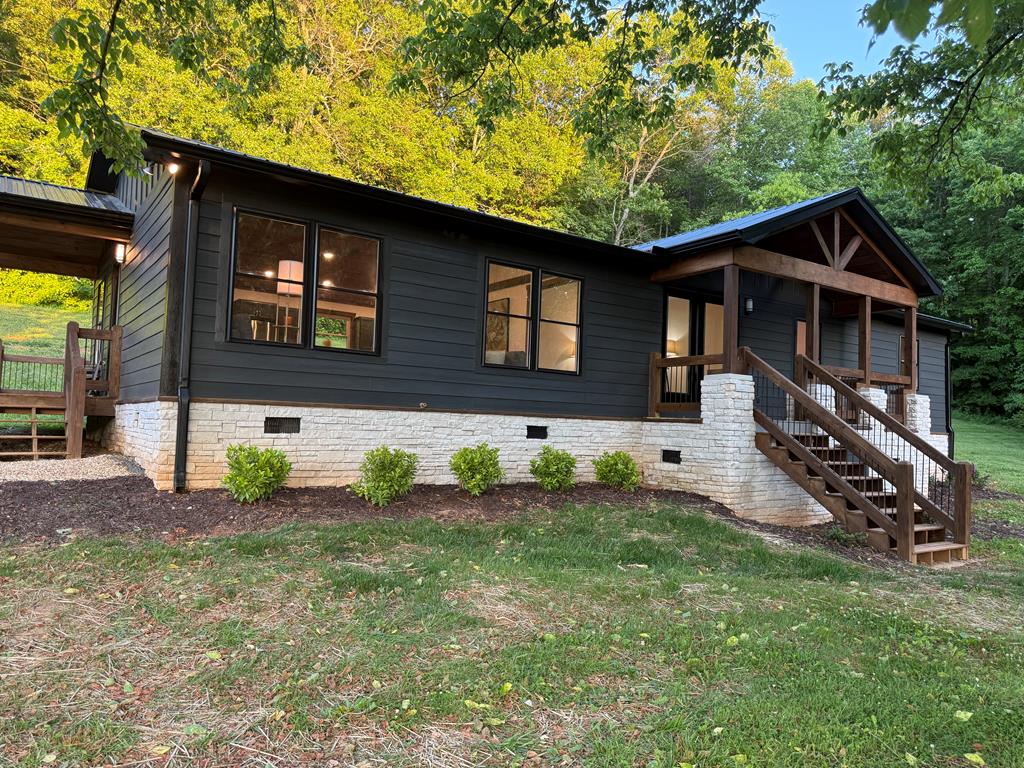 414418 Mineral Bluff Residential