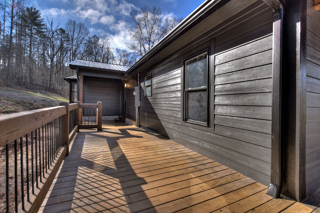 414418 Mineral Bluff Residential