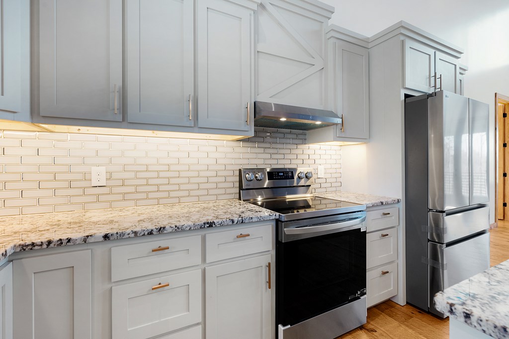 414453 Mineral Bluff Residential