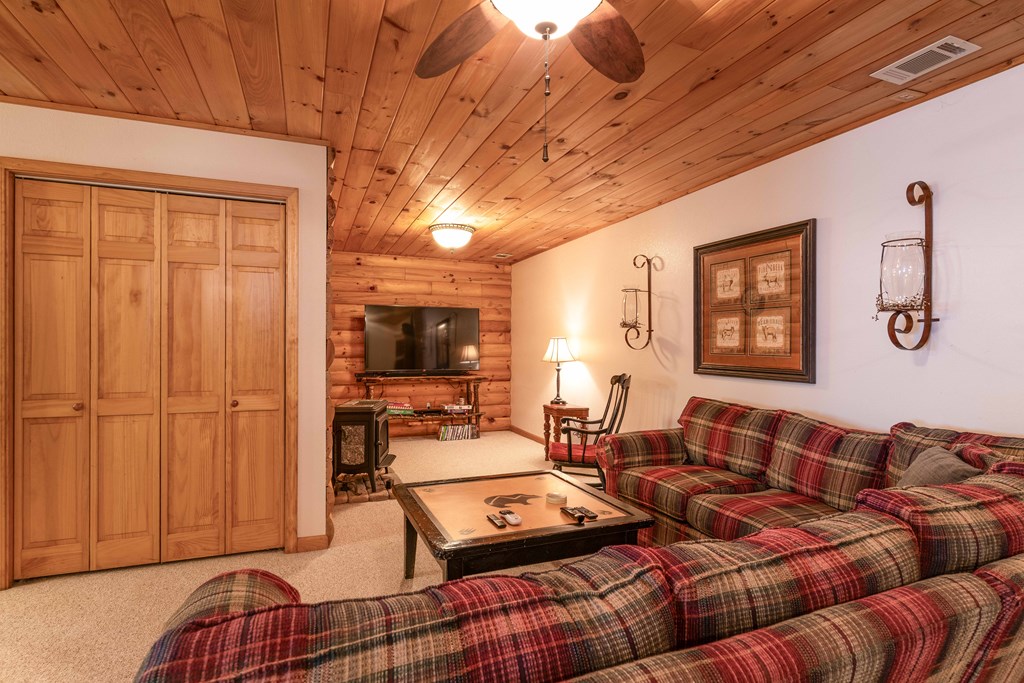 414511 Murphy Residential