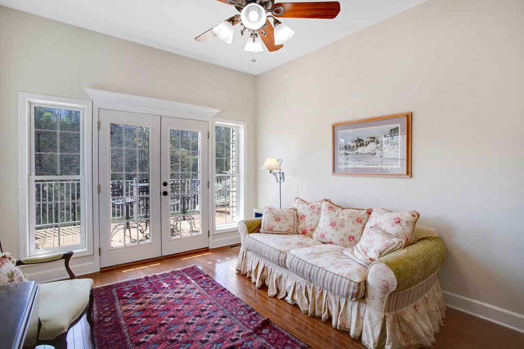 414533 Hayesville Residential