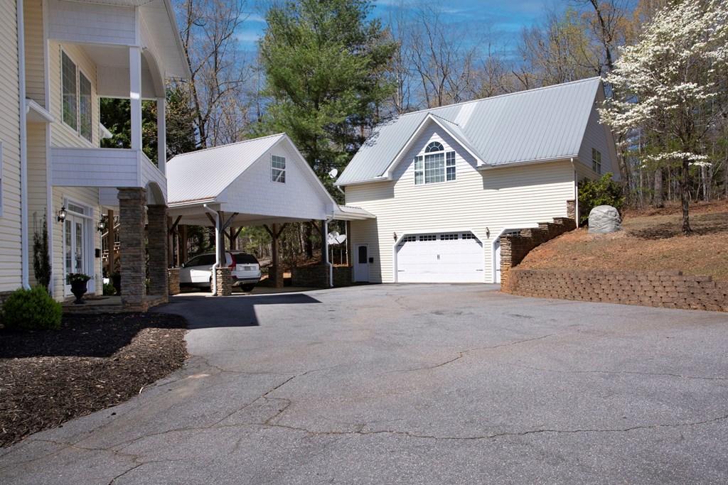 414533 Hayesville Residential