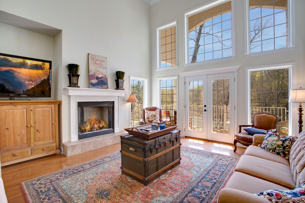 414533 Hayesville Residential