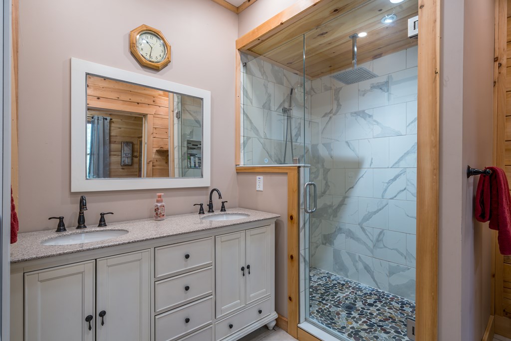 414538 Blue Ridge Residential