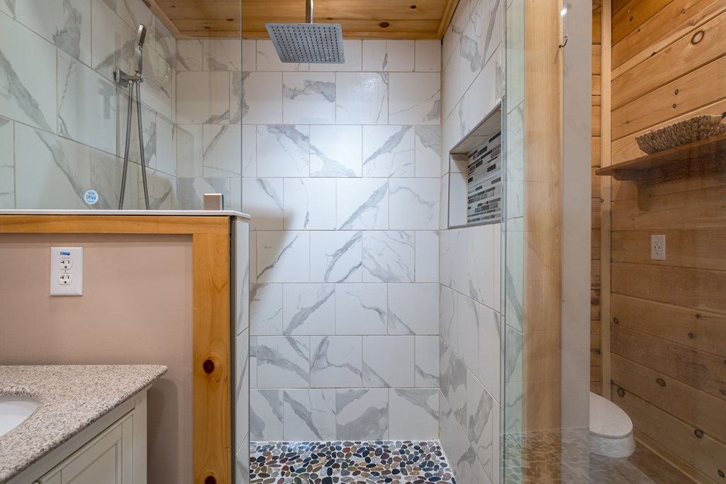 414538 Blue Ridge Residential