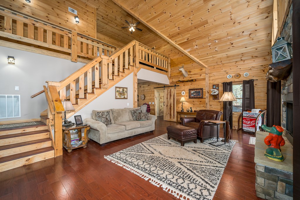 414538 Blue Ridge Residential