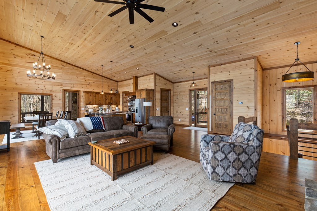 414554 Blue Ridge Residential
