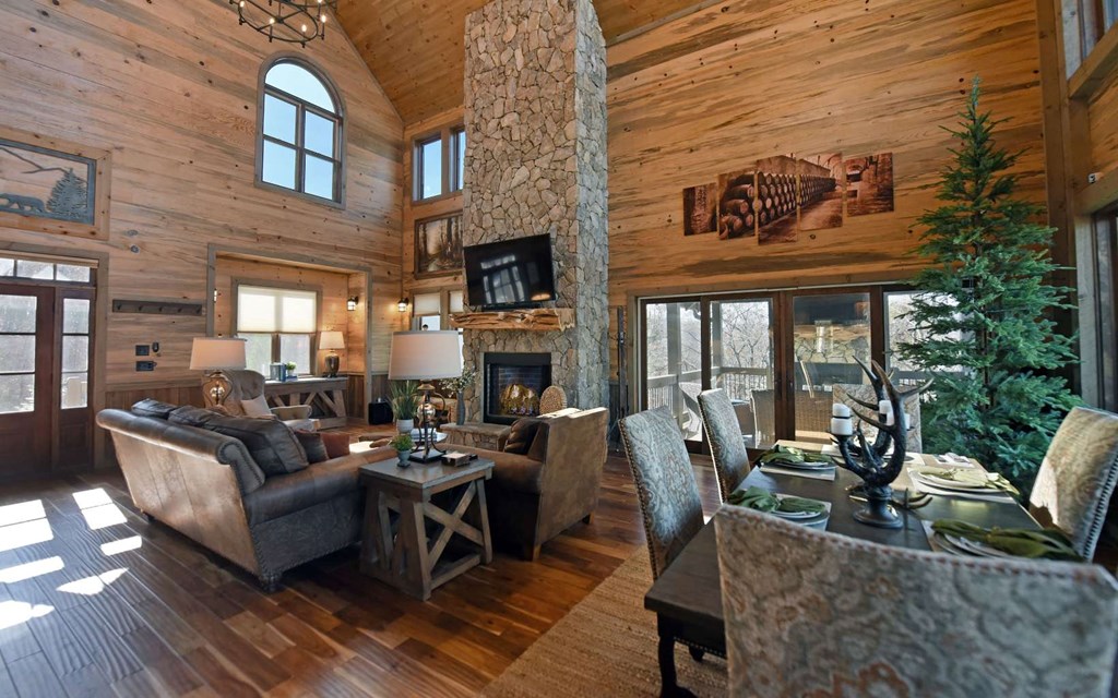 414556 Cherry Log Residential
