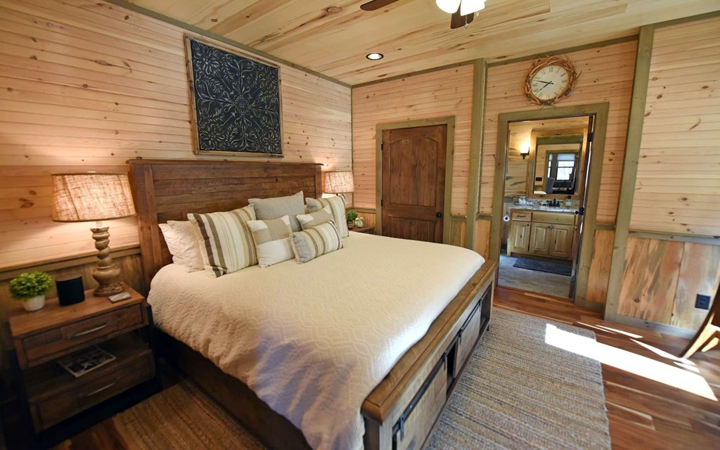 414556 Cherry Log Residential