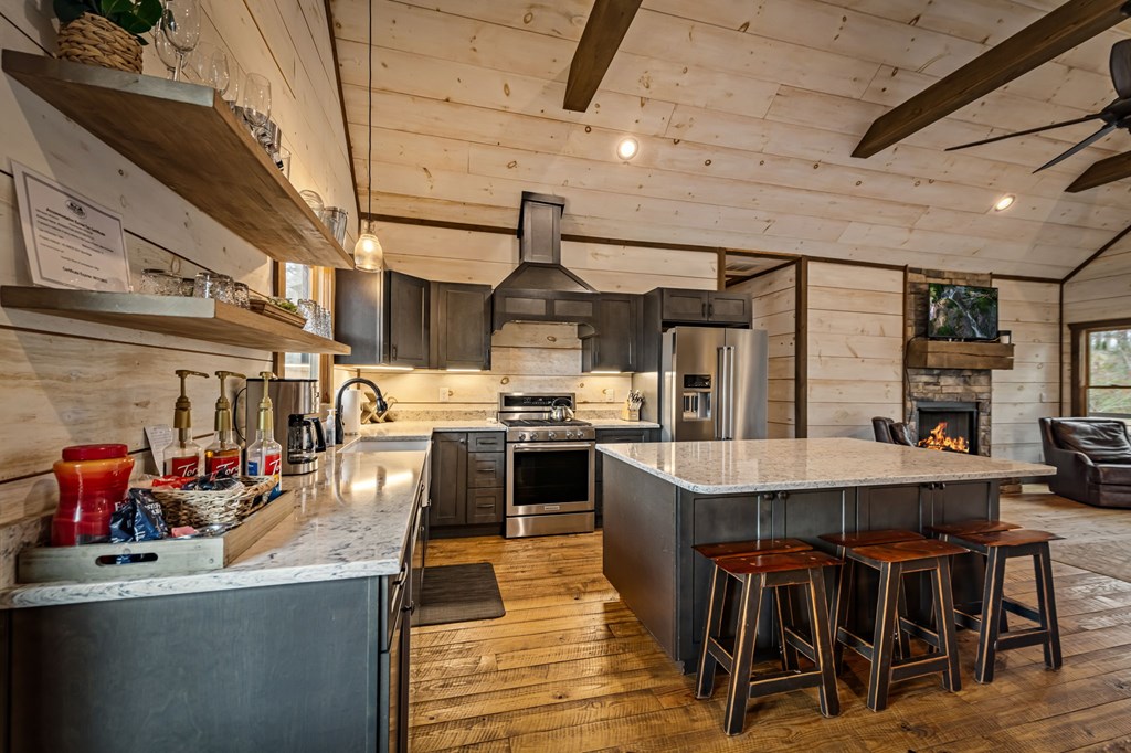 414575 Blue Ridge Residential