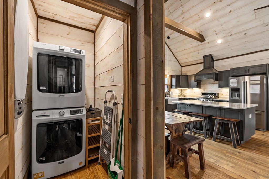 414575 Blue Ridge Residential