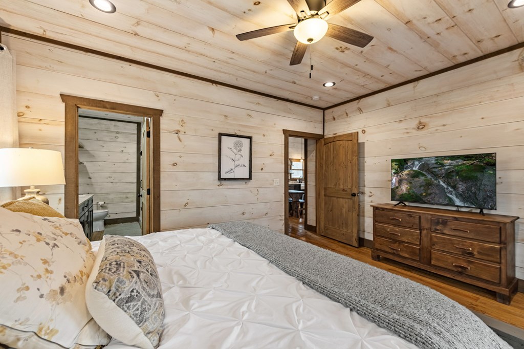 414575 Blue Ridge Residential