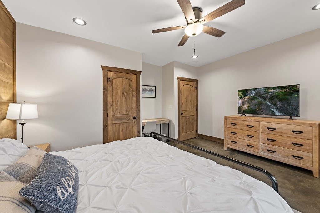 414575 Blue Ridge Residential