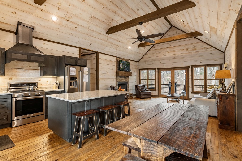 414575 Blue Ridge Residential