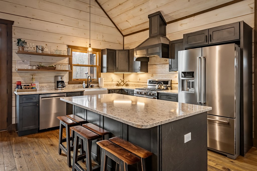 414575 Blue Ridge Residential