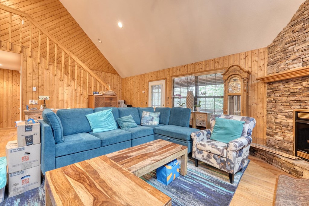 414594 Blairsville Residential