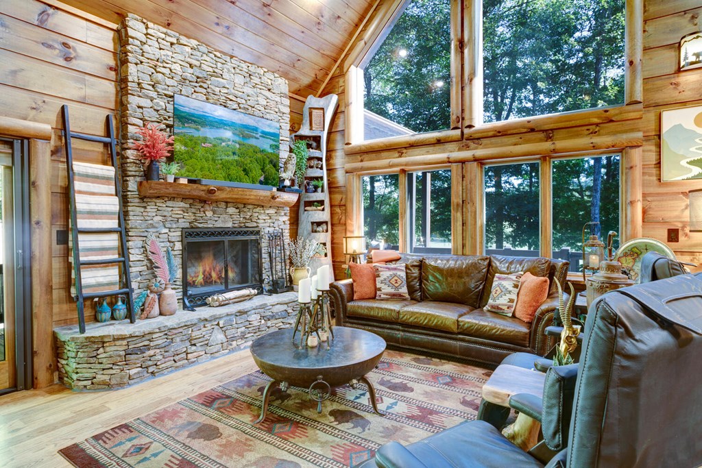 414596 Murphy Residential