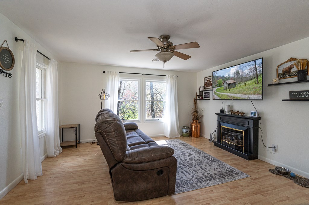 414612 Robbinsville Residential