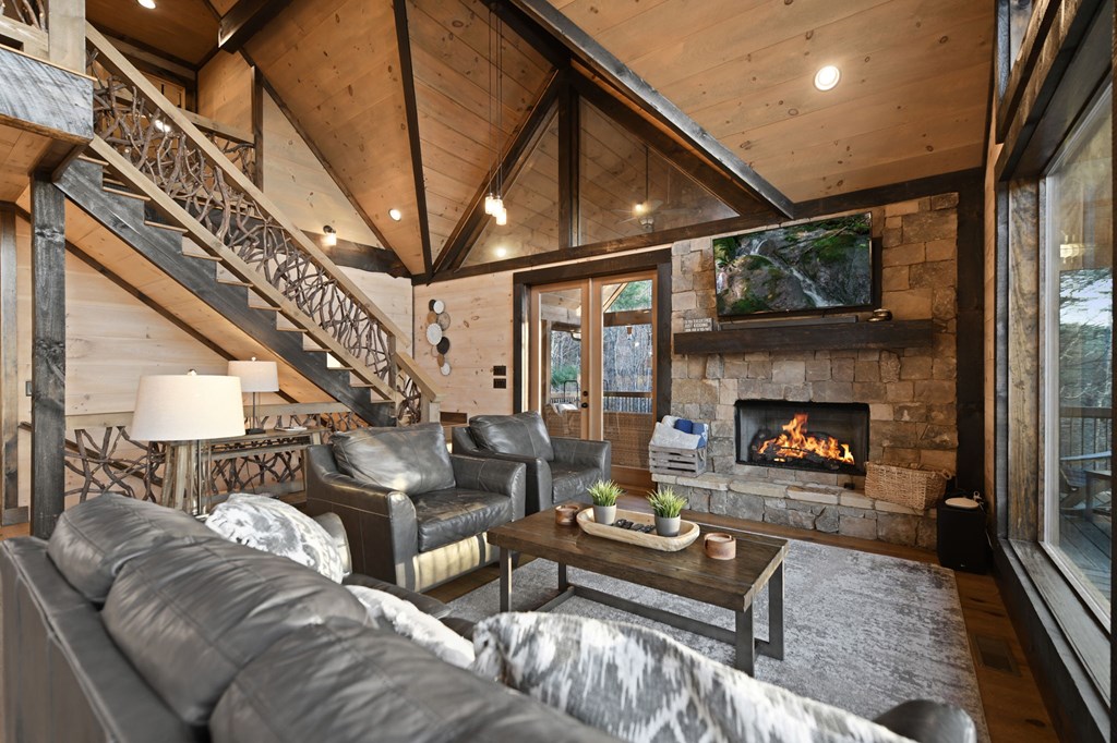 414630 Blue Ridge Residential