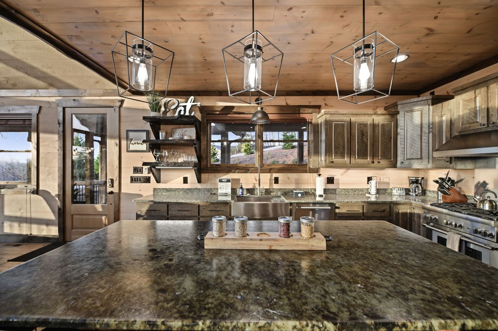 414630 Blue Ridge Residential