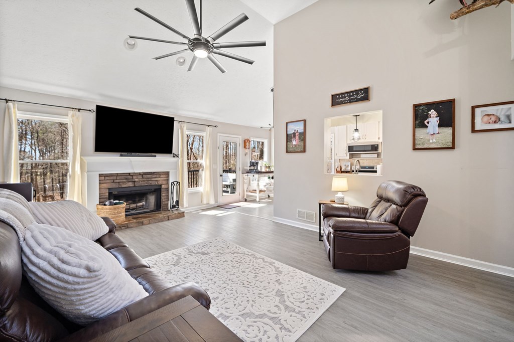 414634 Fairmont Residential