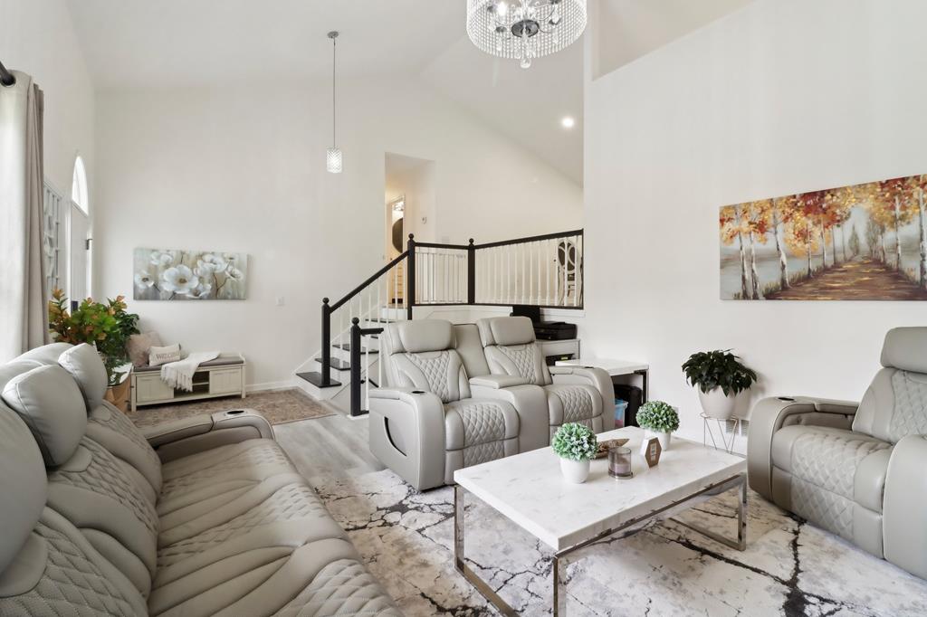 414654 Woodstock Residential