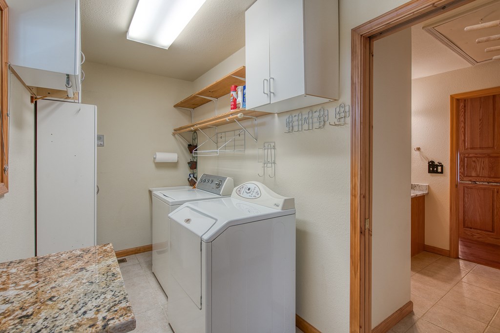 414658 Murphy Residential