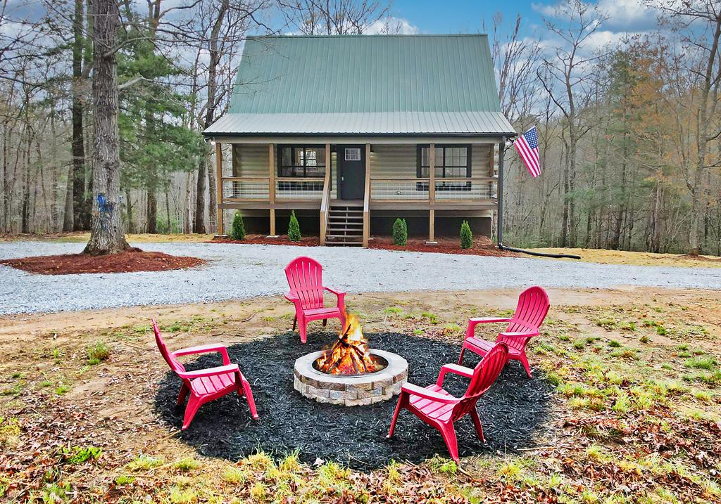 414664 Mineral Bluff Residential