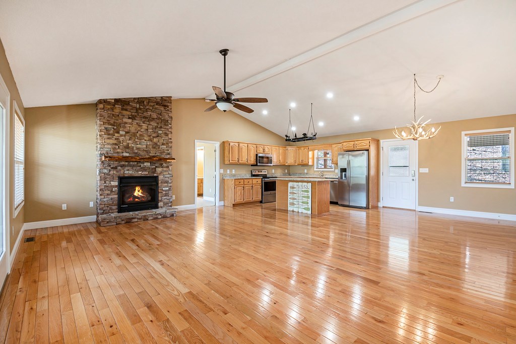 414696 Blairsville Residential