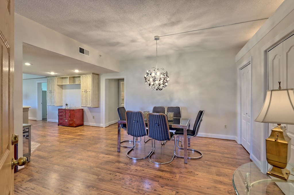 414708 Young Harris Residential