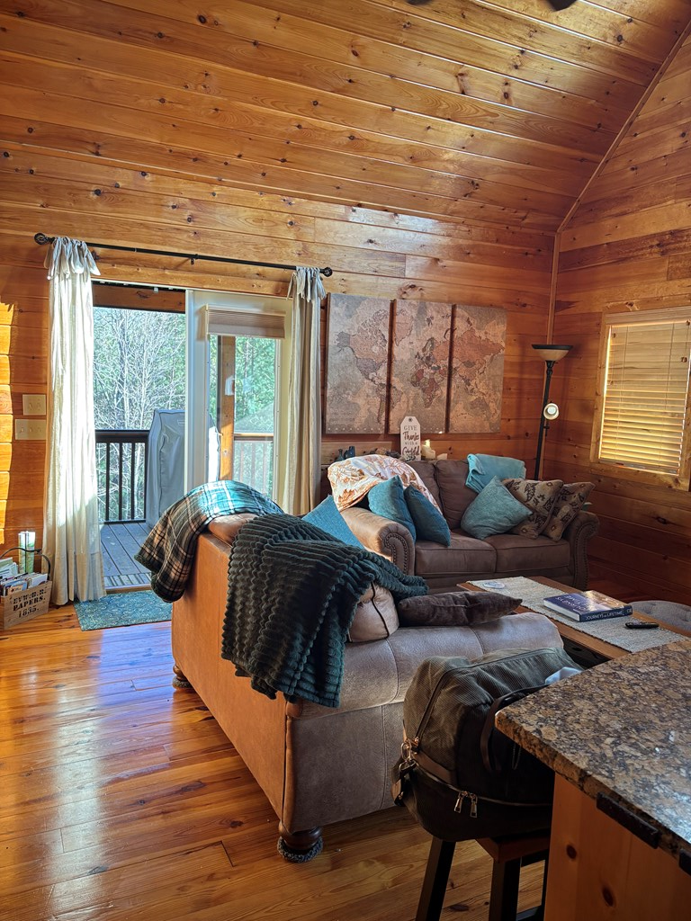 414725 Murphy Residential