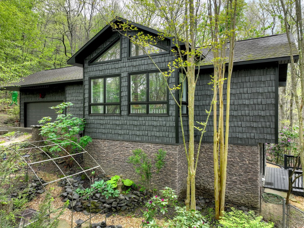 414740 Mineral Bluff Residential