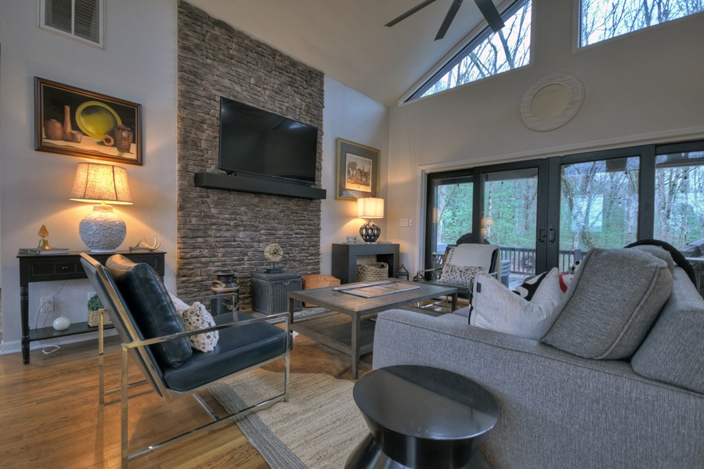 414740 Mineral Bluff Residential