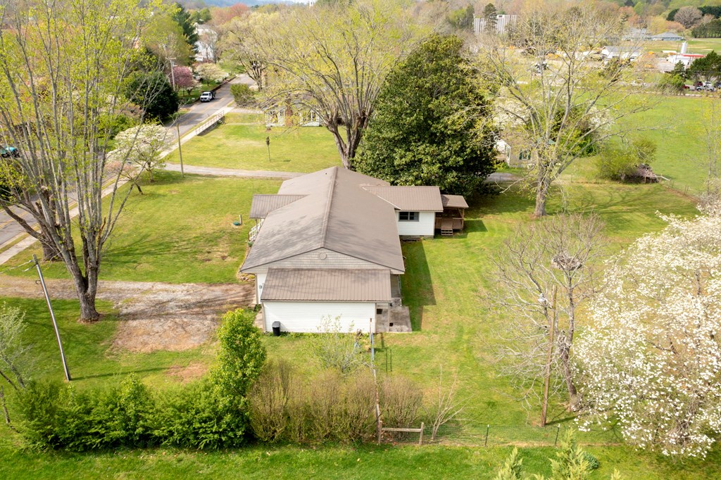 414745 Hayesville Residential