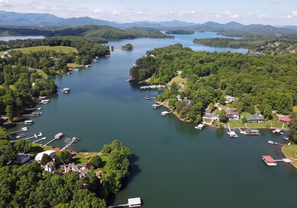 414768 Hayesville Residential