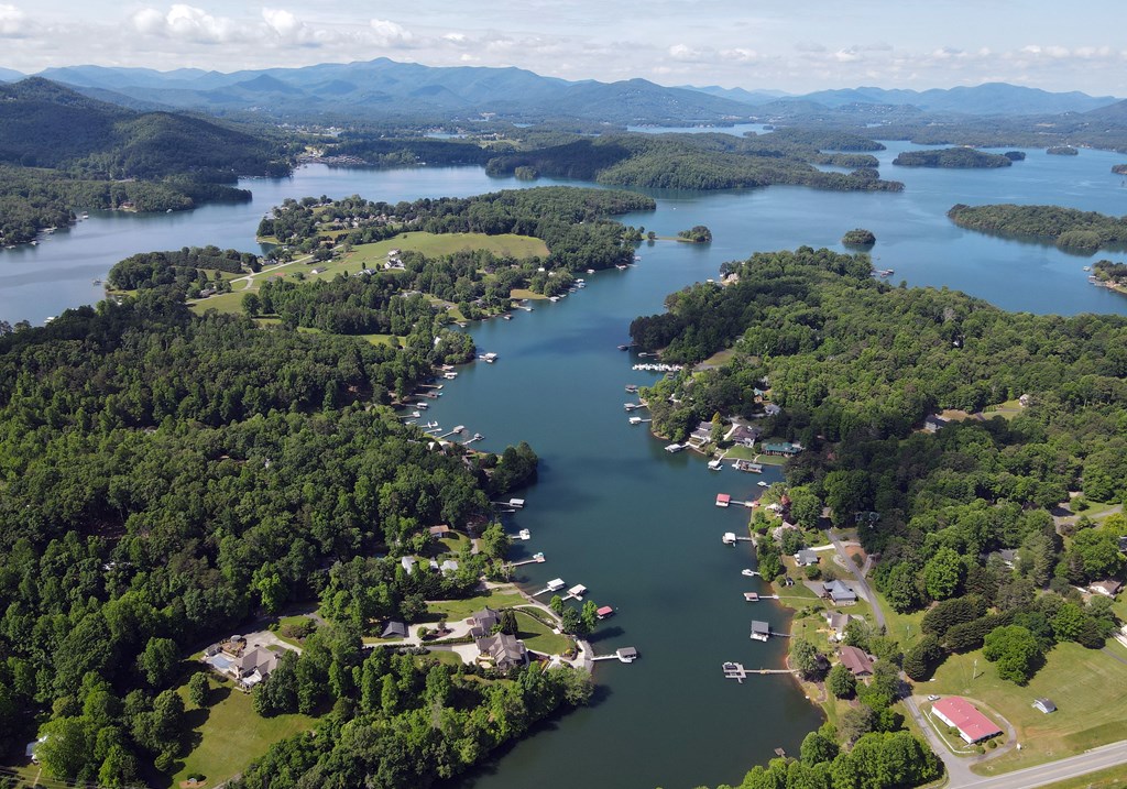 414768 Hayesville Residential