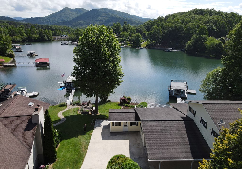 414768 Hayesville Residential