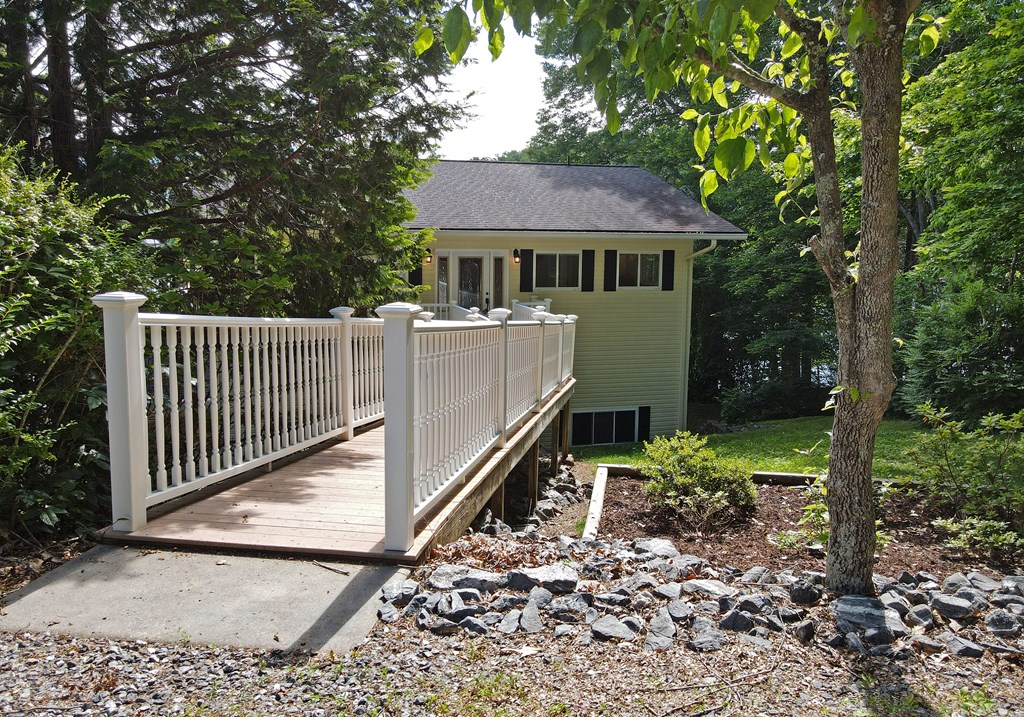 414768 Hayesville Residential