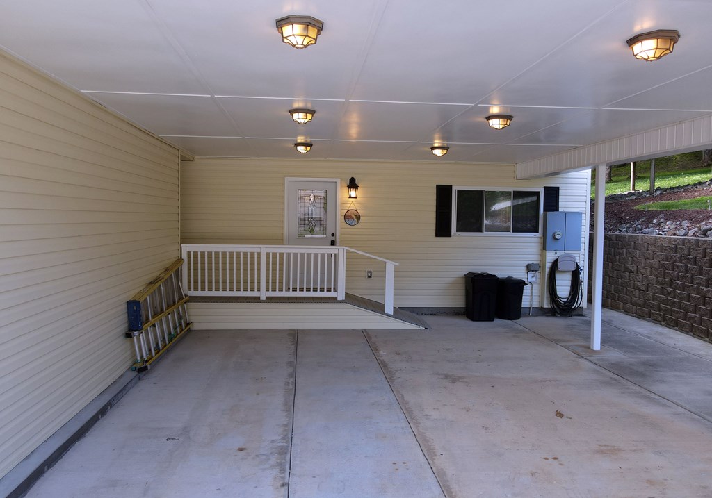 414768 Hayesville Residential