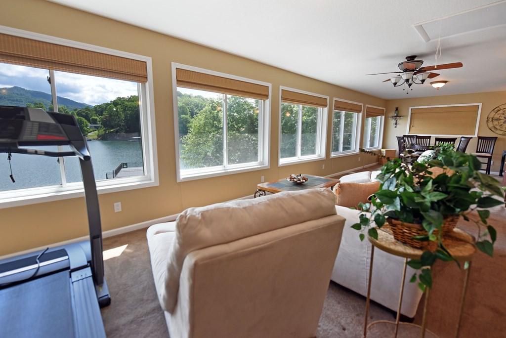414768 Hayesville Residential