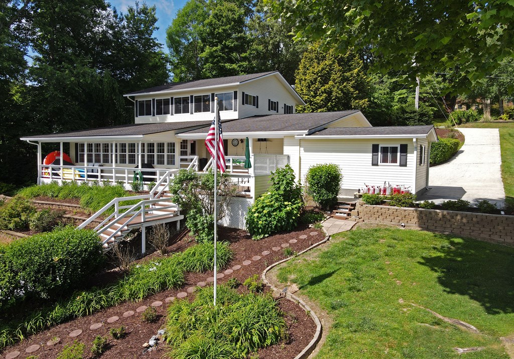 414768 Hayesville Residential