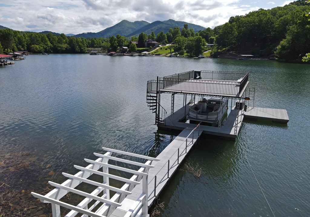 414768 Hayesville Residential