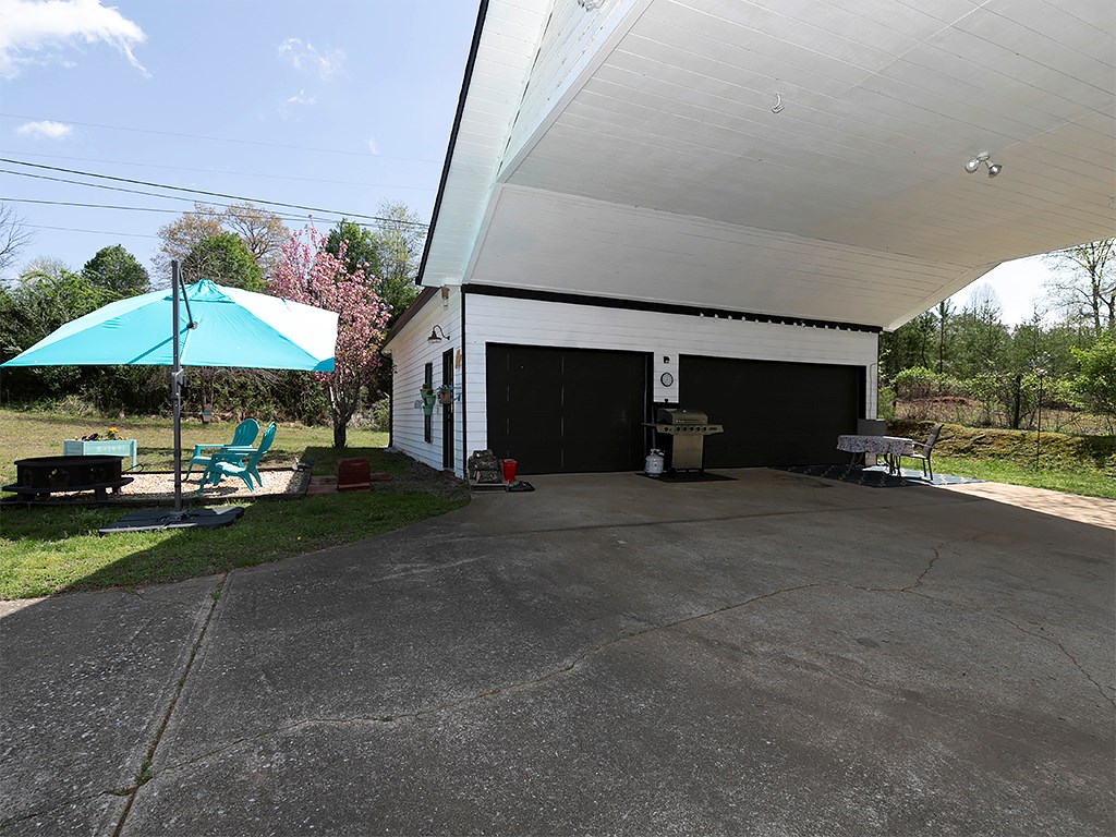 414781 Mineral Bluff Residential