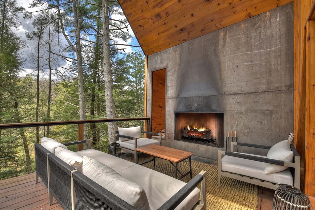 414796 Blue Ridge Residential
