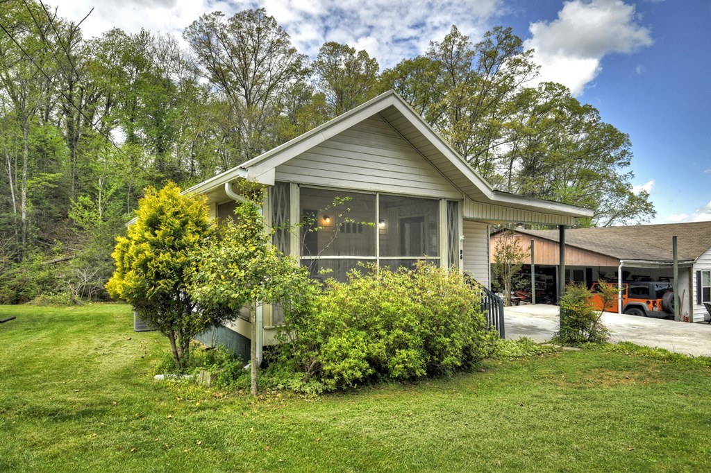 414797 McCaysville Residential