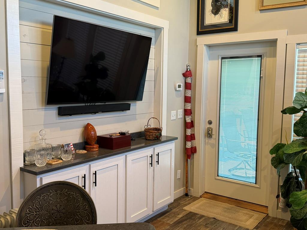414805 Morganton Residential