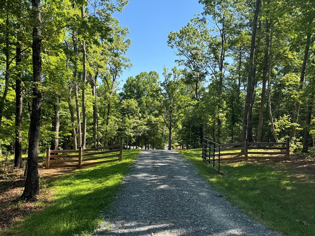 414810 Mineral Bluff Residential