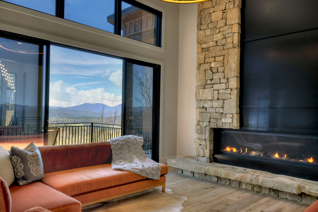 414812 Blue Ridge Residential