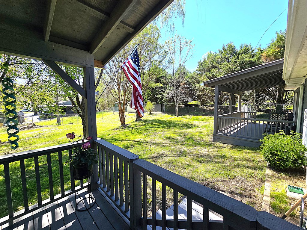 414825 Hayesville Residential
